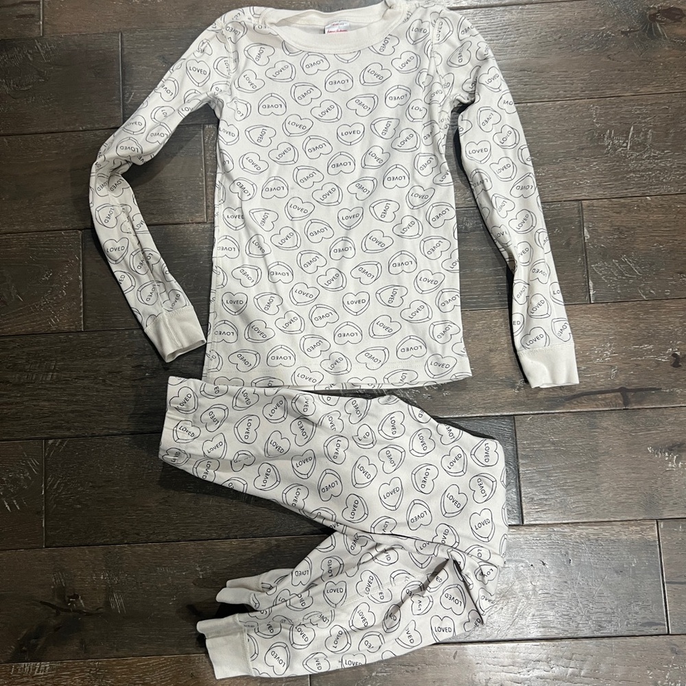 Hannah Andersson Heart Pajamas Sz 8